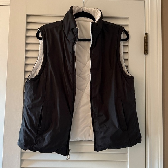 Free Country Reversible Quilted Vest – Black & White XL Like New - Picture 4 of 4
